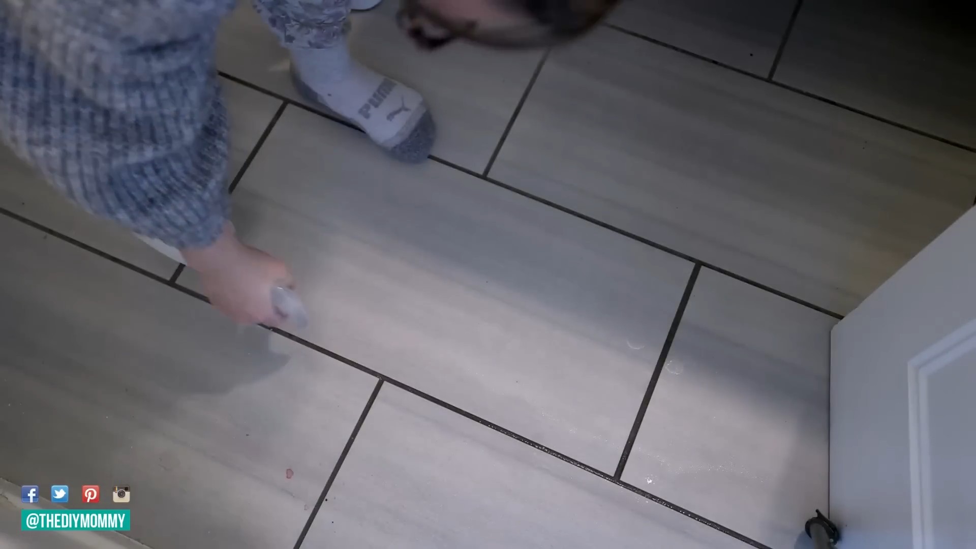 Vinegar cleaning tricks